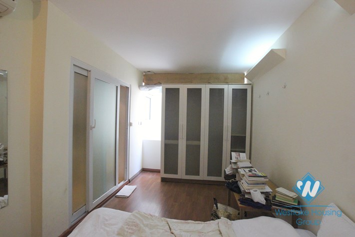 Duplex 01 bedroom apartment for rent in Dao Tan, Hanoi